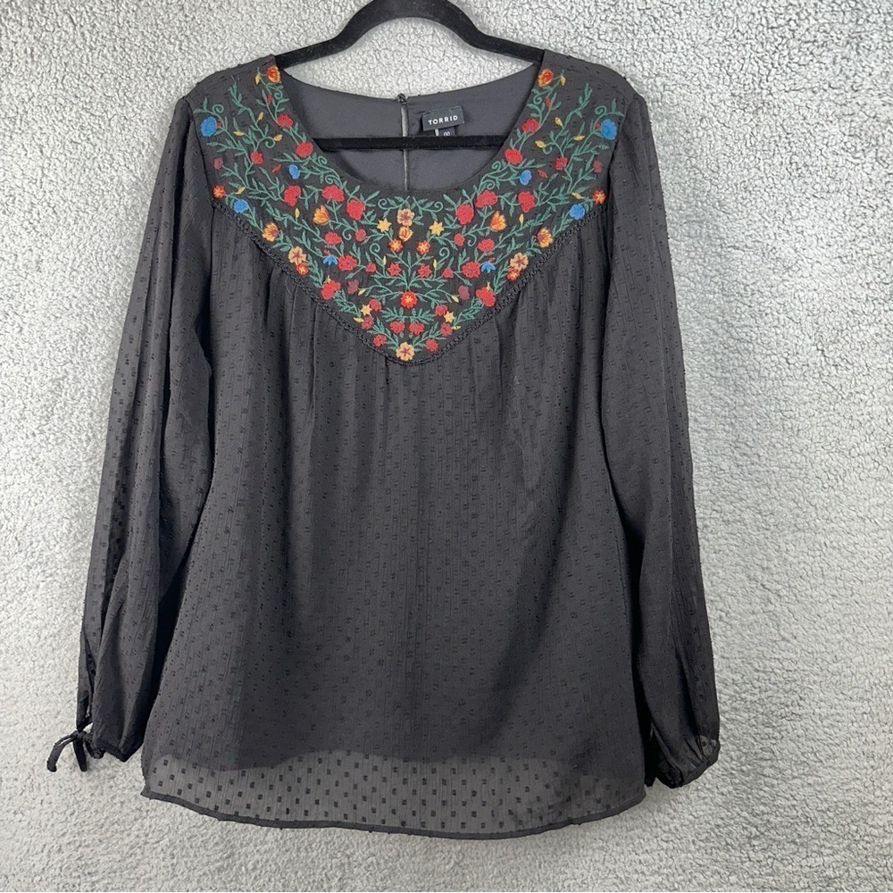 Torrid Floral Embroidered Boho Chiffon Whimsigoth Swiss Dot Size 00 Keyhole - Picture 2 of 13